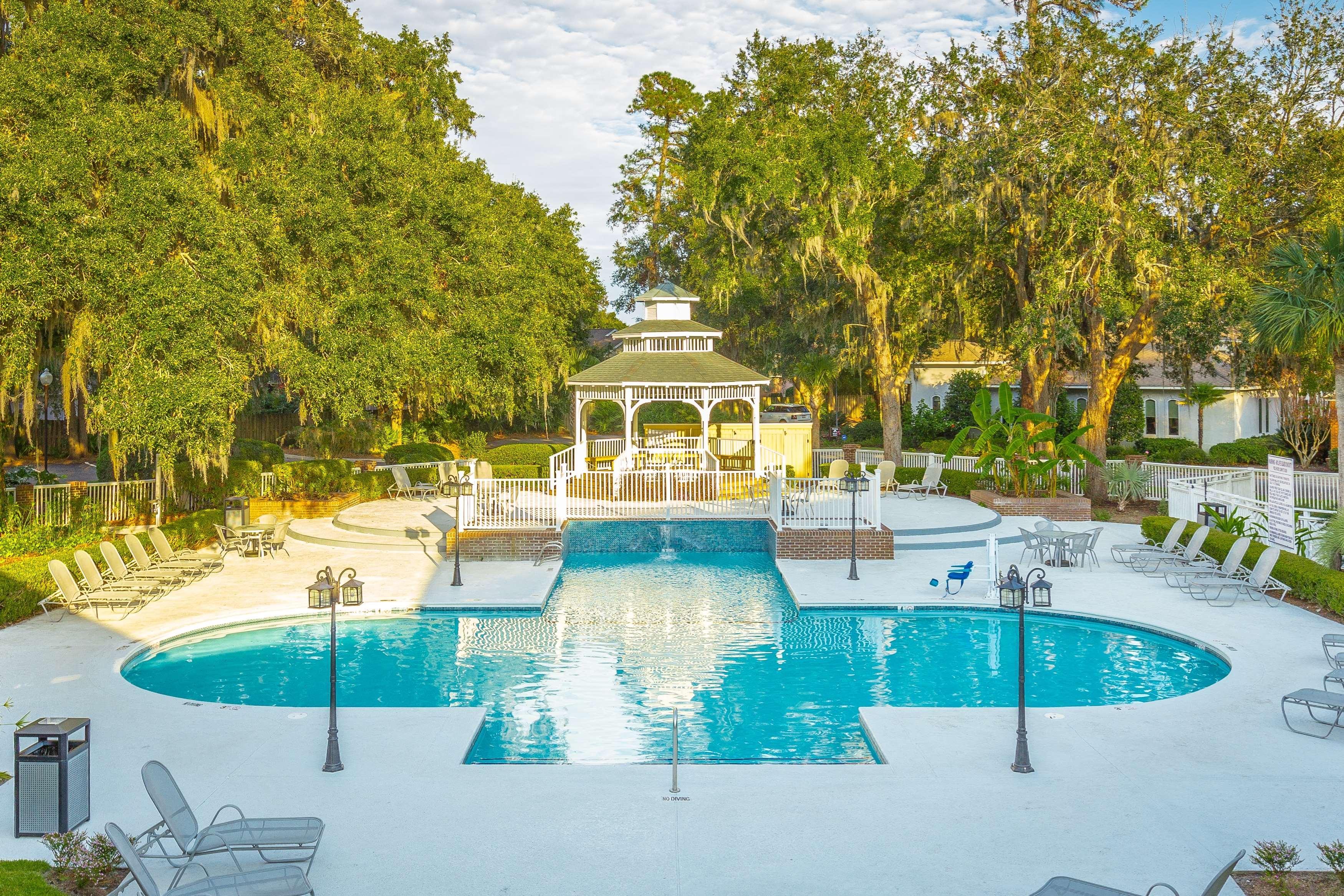 Best Western Plus St. Simons Hotel St. Simons Island Buitenkant foto